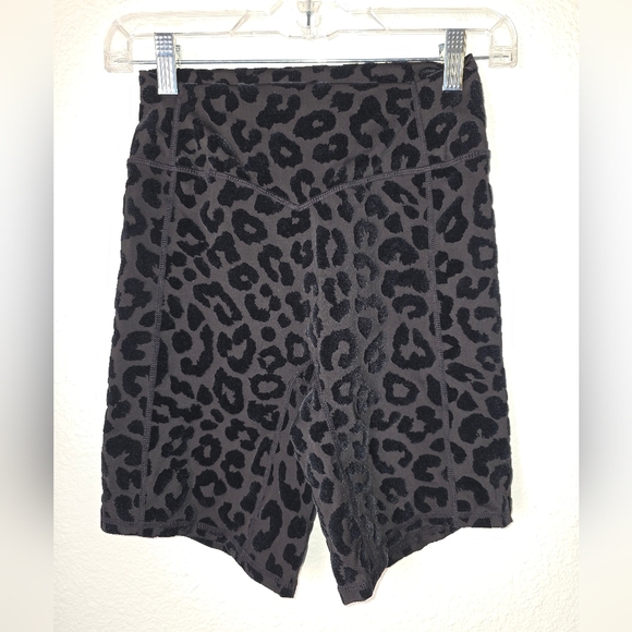 Balance Athletica Black Biker Shorts With Velour Cheetah Print, Size Small - Picture 2 of 5
